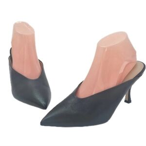 STUART WEITZMAN LEATHER LULA POINTED TOE PUMP IN BLACK 9.5 B MULE